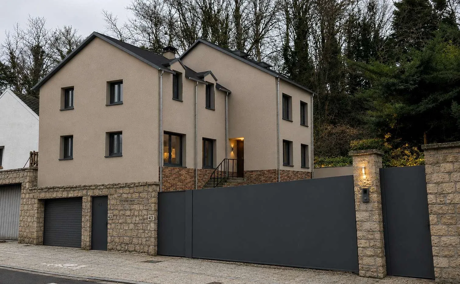 Extension contemporaine à Poissy