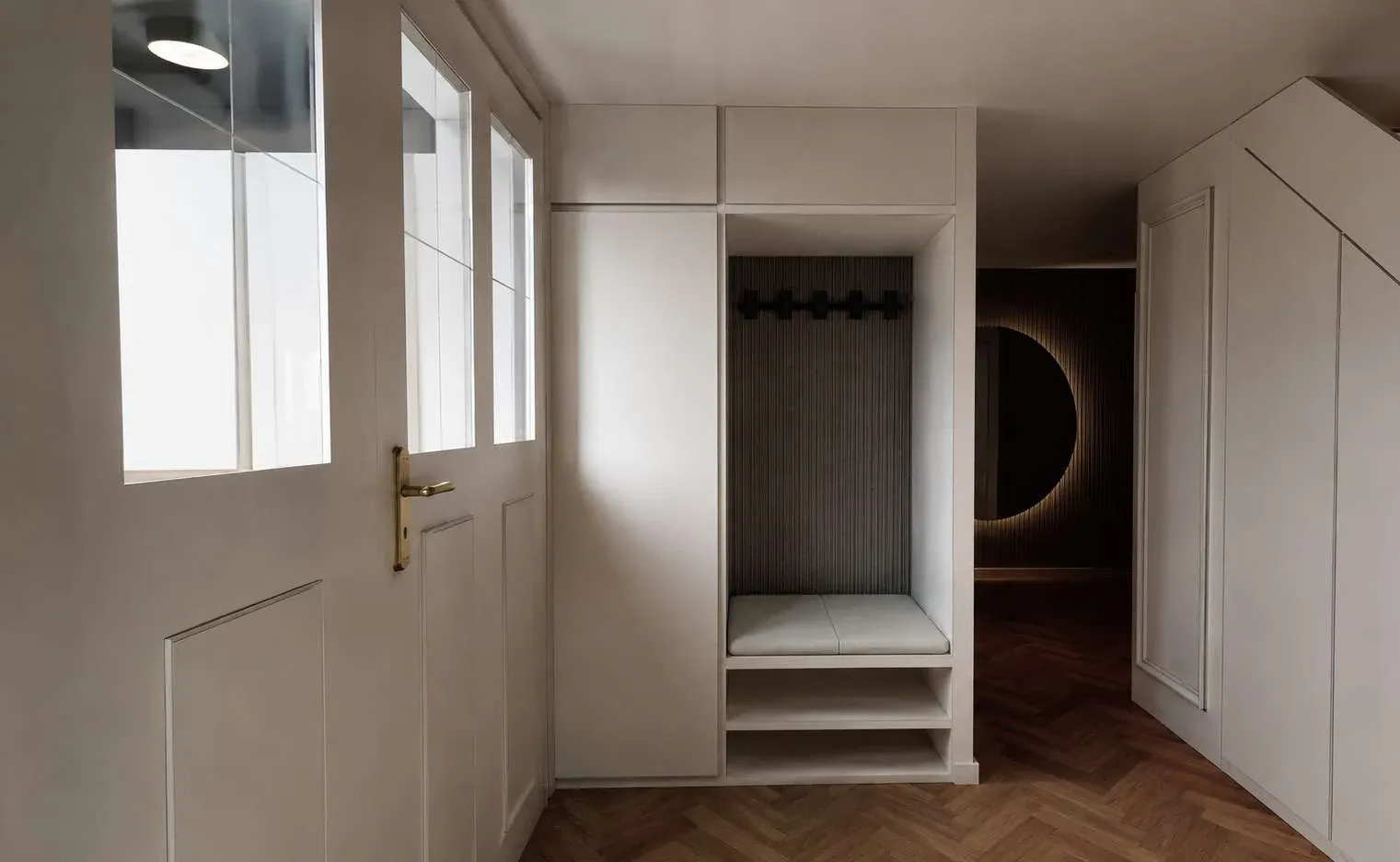Hall d'entrée, vue 1 - aménagement intérieur à Magny-en-Vexin